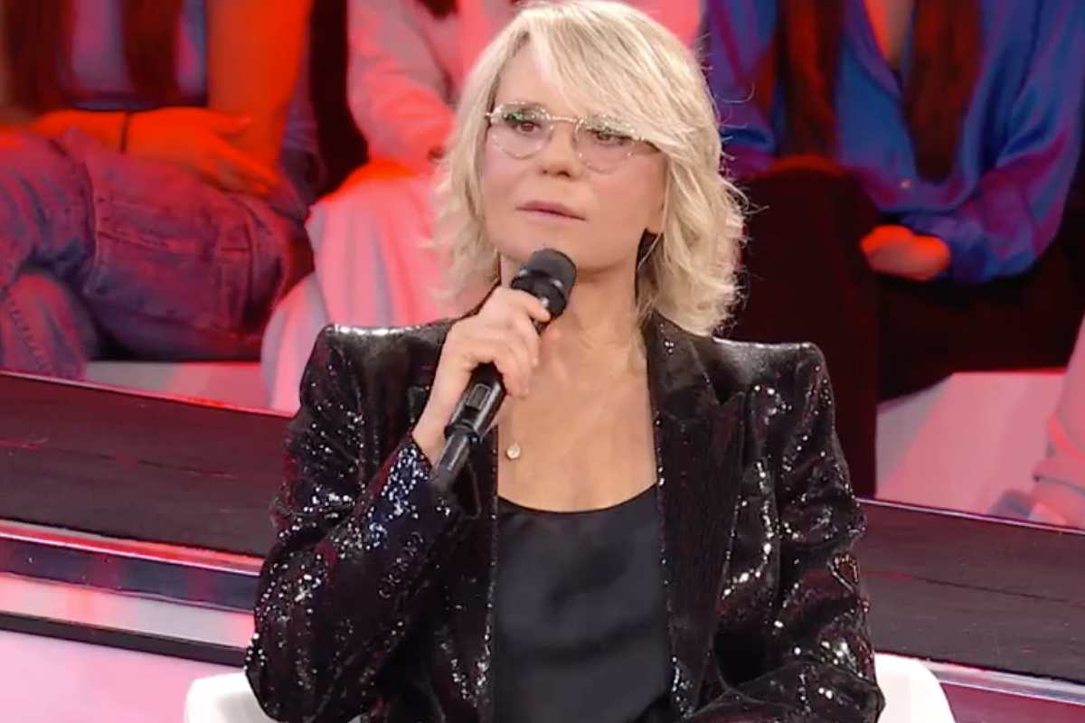 Maria De Filippi caos amici